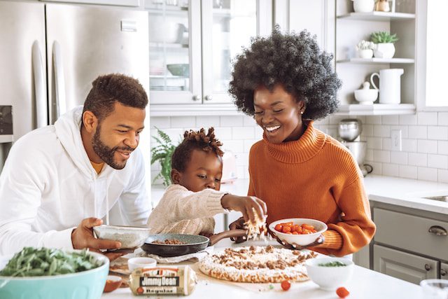 Cooking Up Memories: Why Parents Should Get in the Kitchen with Their Kids! 